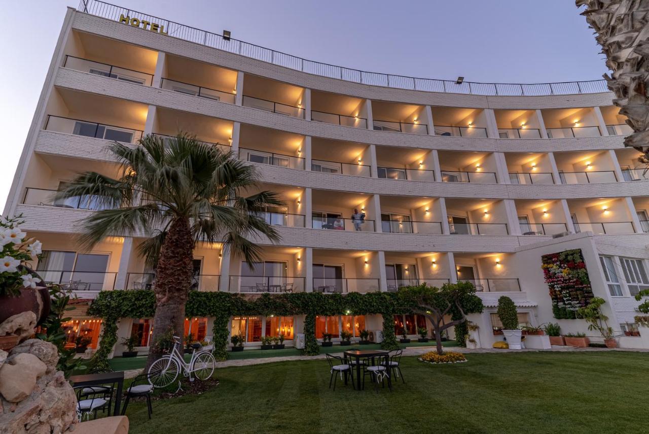Ramada Resort By Wyndham El Puerto de Mazarrón 외부 사진