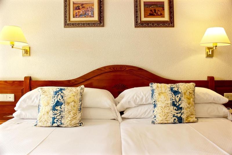 Ramada Resort By Wyndham El Puerto de Mazarrón 객실 사진